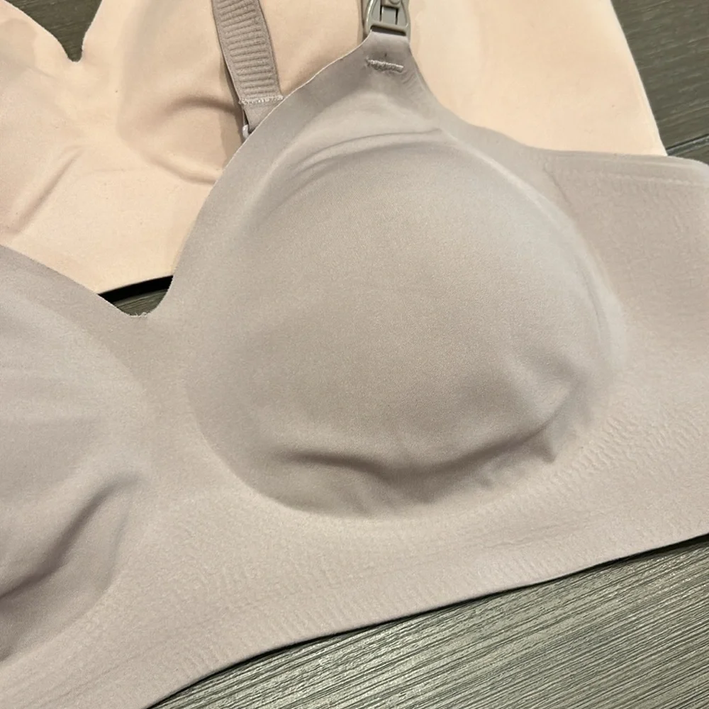(2) MomCozy Nursing Bras XL